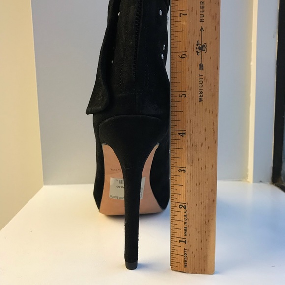 Ann Taylor Adriana Studded black booties - 7.5 - Picture 8 of 8